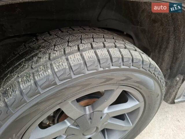 Черный Лексус ЛХ, объемом двигателя 4.46 л и пробегом 187 тыс. км за 65000 $, фото 22 на Automoto.ua