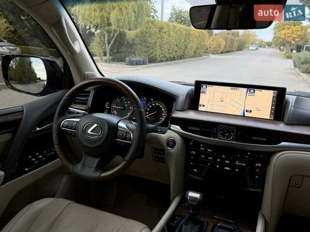 Черный Лексус ЛХ, объемом двигателя 4.5 л и пробегом 230 тыс. км за 55900 $, фото 106 на Automoto.ua