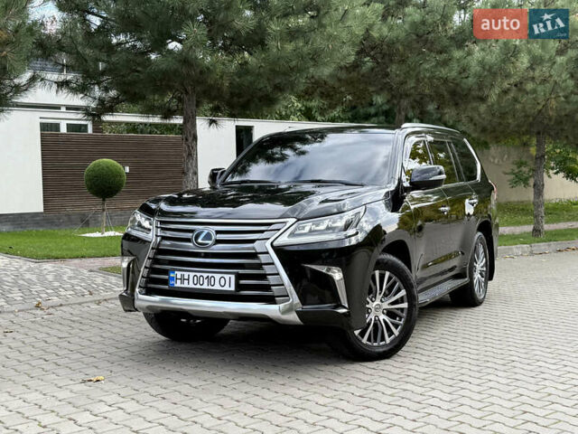 Черный Лексус ЛХ, объемом двигателя 4.5 л и пробегом 230 тыс. км за 55900 $, фото 3 на Automoto.ua