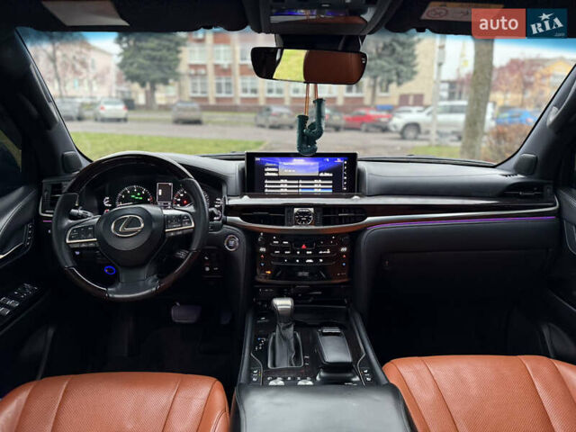 Чорний Лексус ЛХ, об'ємом двигуна 5.7 л та пробігом 161 тис. км за 67000 $, фото 33 на Automoto.ua