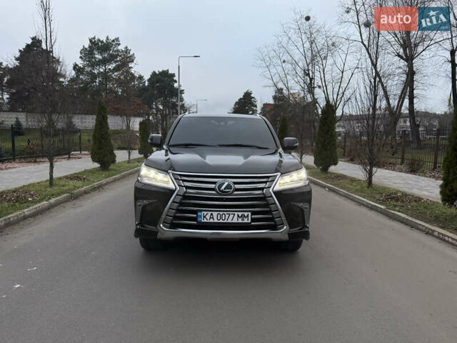 Черный Лексус ЛХ, объемом двигателя 4.5 л и пробегом 212 тыс. км за 59900 $, фото 1 на Automoto.ua