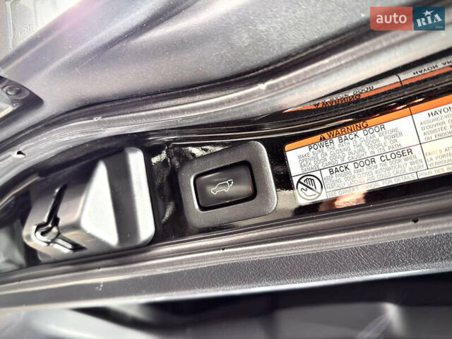 Чорний Лексус ЛХ, об'ємом двигуна 4.46 л та пробігом 206 тис. км за 66999 $, фото 23 на Automoto.ua