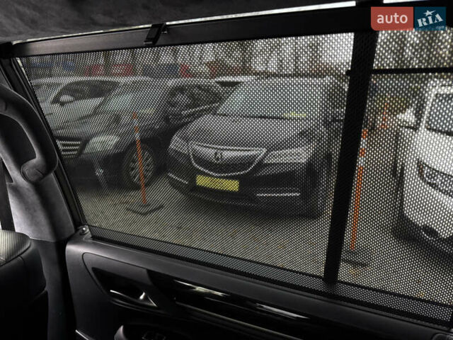 Черный Лексус ЛХ, объемом двигателя 4.5 л и пробегом 145 тыс. км за 62500 $, фото 27 на Automoto.ua