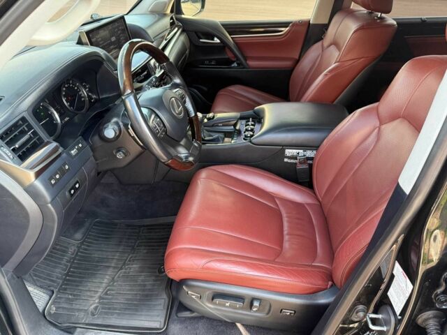 Чорний Лексус ЛХ, об'ємом двигуна 4.5 л та пробігом 211 тис. км за 56000 $, фото 12 на Automoto.ua