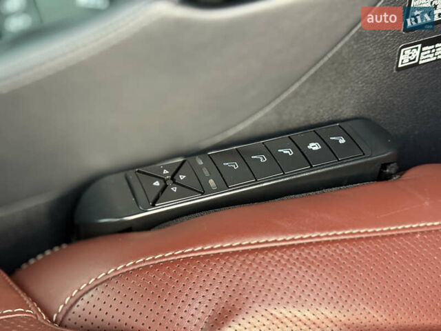 Чорний Лексус ЛХ, об'ємом двигуна 4.46 л та пробігом 109 тис. км за 85000 $, фото 14 на Automoto.ua