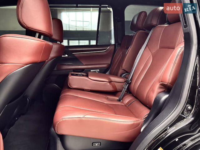 Чорний Лексус ЛХ, об'ємом двигуна 4.46 л та пробігом 206 тис. км за 66999 $, фото 19 на Automoto.ua