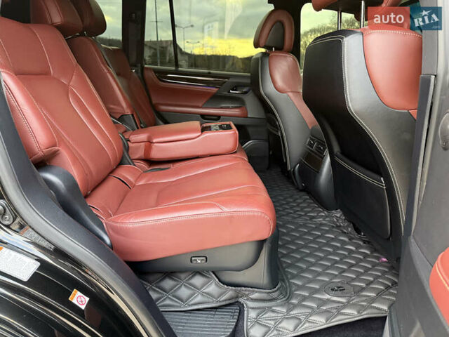 Чорний Лексус ЛХ, об'ємом двигуна 4.46 л та пробігом 109 тис. км за 85000 $, фото 26 на Automoto.ua