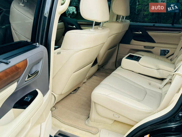 Черный Лексус ЛХ, объемом двигателя 4.46 л и пробегом 157 тыс. км за 65500 $, фото 12 на Automoto.ua