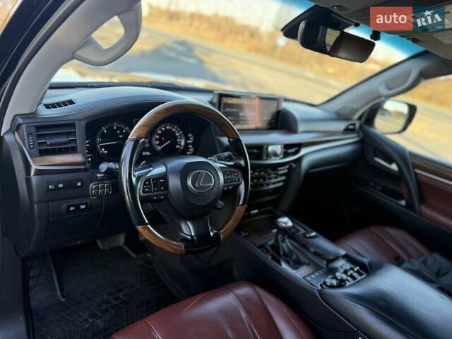 Чорний Лексус ЛХ, об'ємом двигуна 5.66 л та пробігом 260 тис. км за 56500 $, фото 22 на Automoto.ua