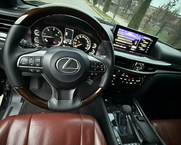 Черный Лексус ЛХ, объемом двигателя 4.5 л и пробегом 212 тыс. км за 59900 $, фото 13 на Automoto.ua