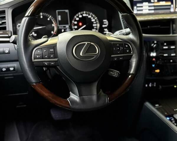 Черный Лексус ЛХ, объемом двигателя 4.5 л и пробегом 26 тыс. км за 169999 $, фото 31 на Automoto.ua
