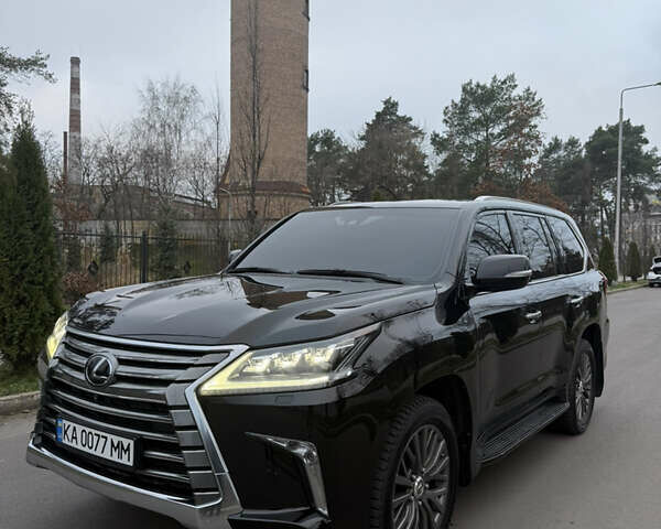 Черный Лексус ЛХ, объемом двигателя 4.5 л и пробегом 212 тыс. км за 59900 $, фото 5 на Automoto.ua