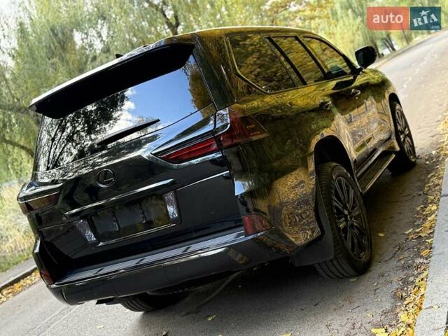 Черный Лексус ЛХ, объемом двигателя 4.5 л и пробегом 26 тыс. км за 169999 $, фото 7 на Automoto.ua