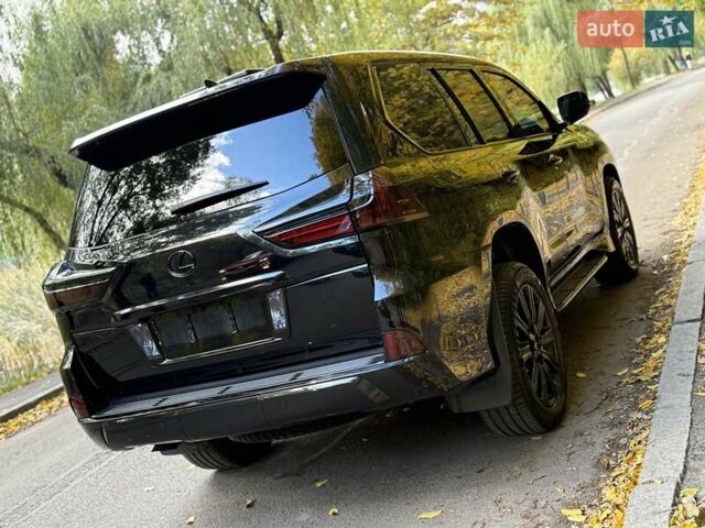 Черный Лексус ЛХ, объемом двигателя 4.46 л и пробегом 24 тыс. км за 180000 $, фото 9 на Automoto.ua