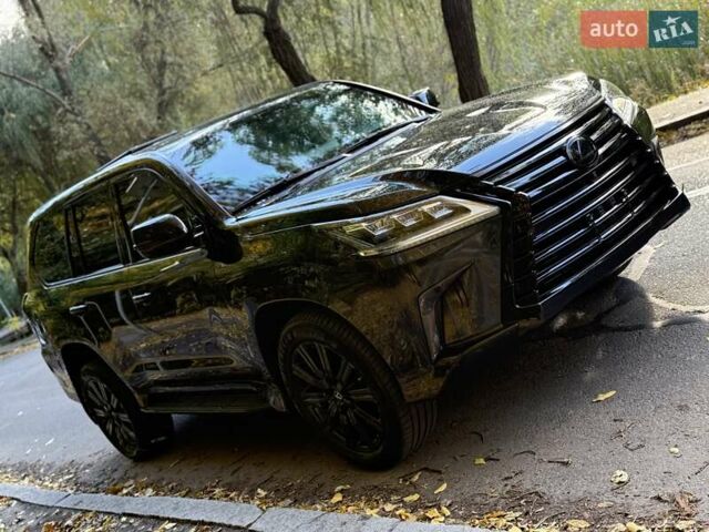 Черный Лексус ЛХ, объемом двигателя 4.5 л и пробегом 26 тыс. км за 169999 $, фото 3 на Automoto.ua