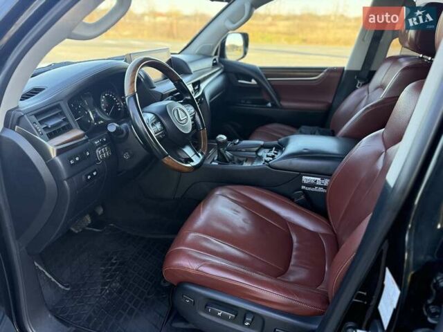 Чорний Лексус ЛХ, об'ємом двигуна 4.46 л та пробігом 260 тис. км за 55000 $, фото 24 на Automoto.ua