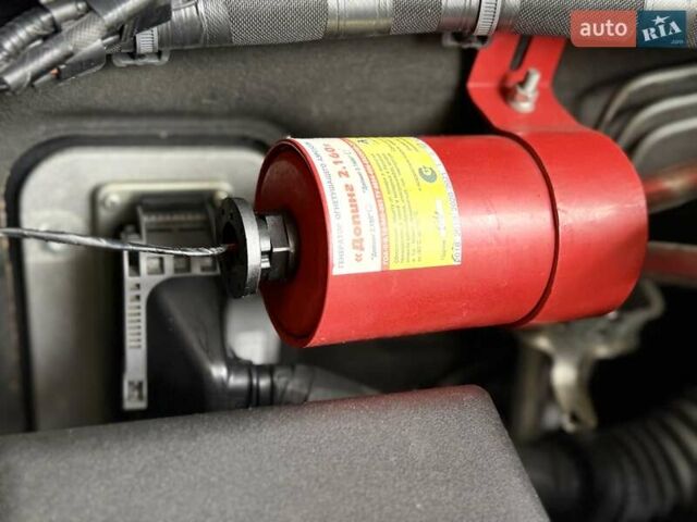 Черный Лексус ЛХ, объемом двигателя 4.5 л и пробегом 26 тыс. км за 169999 $, фото 22 на Automoto.ua