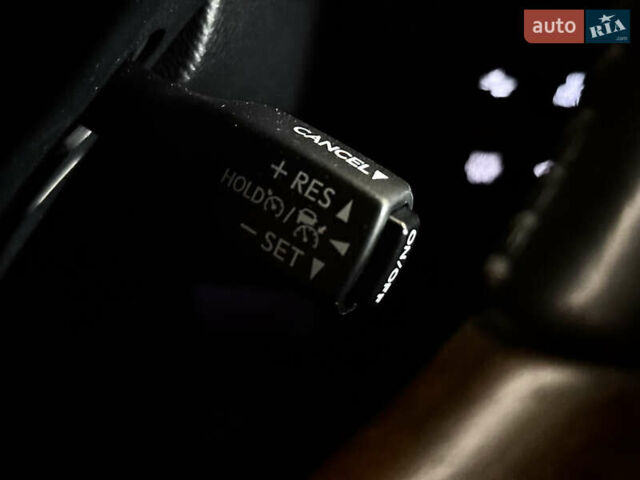 Чорний Лексус ЛХ, об'ємом двигуна 4.46 л та пробігом 206 тис. км за 66999 $, фото 48 на Automoto.ua