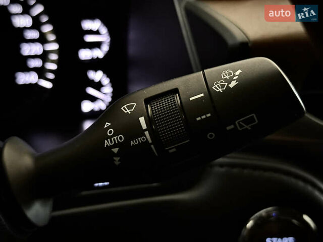 Чорний Лексус ЛХ, об'ємом двигуна 4.46 л та пробігом 206 тис. км за 66999 $, фото 47 на Automoto.ua