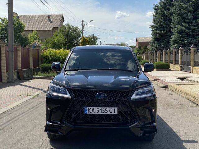 Черный Лексус ЛХ, объемом двигателя 4.5 л и пробегом 156 тыс. км за 65500 $, фото 1 на Automoto.ua