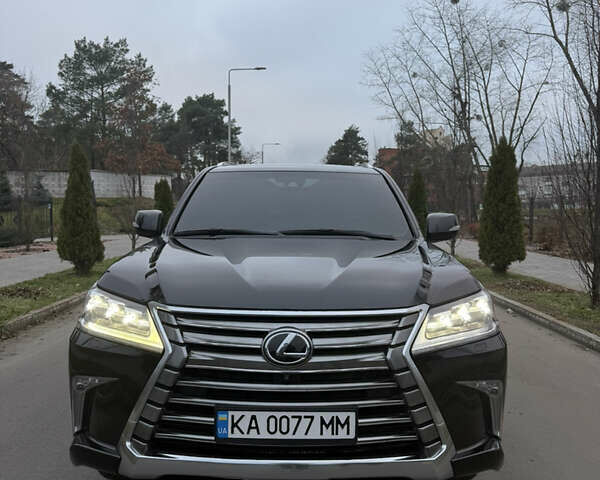 Черный Лексус ЛХ, объемом двигателя 4.5 л и пробегом 212 тыс. км за 59900 $, фото 6 на Automoto.ua