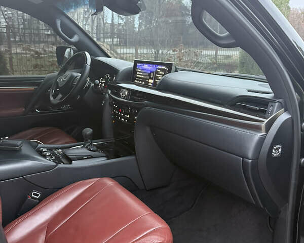 Черный Лексус ЛХ, объемом двигателя 4.5 л и пробегом 212 тыс. км за 59900 $, фото 11 на Automoto.ua