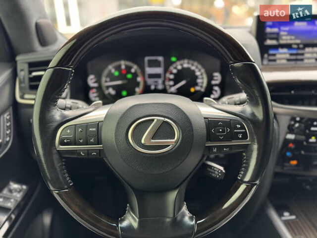 Черный Лексус ЛХ, объемом двигателя 4.5 л и пробегом 145 тыс. км за 62500 $, фото 10 на Automoto.ua