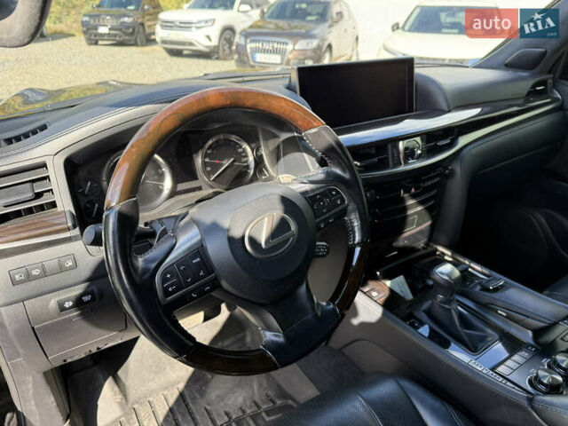 Чорний Лексус ЛХ, об'ємом двигуна 4.46 л та пробігом 145 тис. км за 62500 $, фото 16 на Automoto.ua