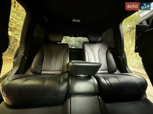 Черный Лексус ЛХ, объемом двигателя 4.5 л и пробегом 26 тыс. км за 169999 $, фото 13 на Automoto.ua