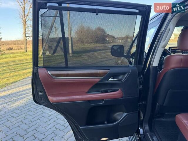 Чорний Лексус ЛХ, об'ємом двигуна 5.66 л та пробігом 260 тис. км за 56500 $, фото 29 на Automoto.ua