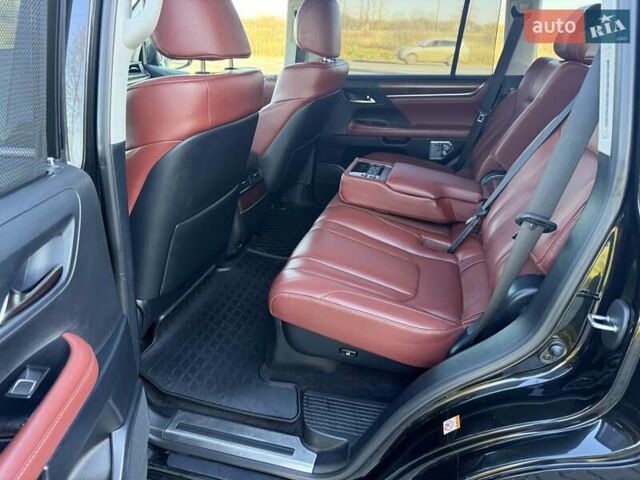 Чорний Лексус ЛХ, об'ємом двигуна 4.46 л та пробігом 260 тис. км за 55000 $, фото 31 на Automoto.ua