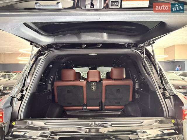 Чорний Лексус ЛХ, об'ємом двигуна 4.46 л та пробігом 206 тис. км за 66999 $, фото 21 на Automoto.ua