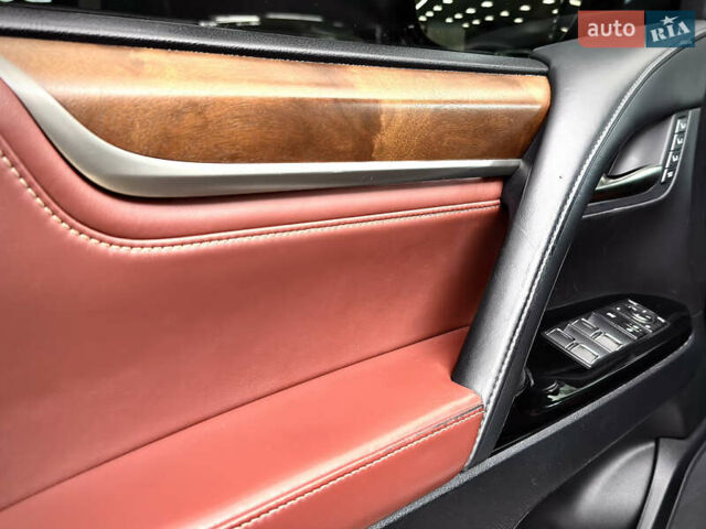 Чорний Лексус ЛХ, об'ємом двигуна 4.46 л та пробігом 206 тис. км за 66999 $, фото 13 на Automoto.ua