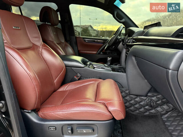 Чорний Лексус ЛХ, об'ємом двигуна 4.46 л та пробігом 109 тис. км за 85000 $, фото 15 на Automoto.ua