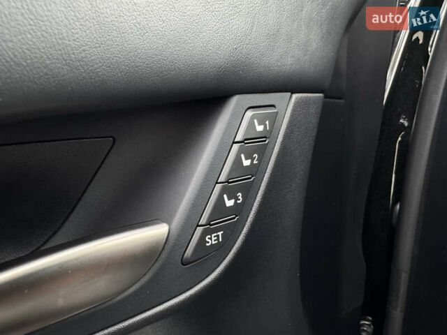 Черный Лексус ЛХ, объемом двигателя 4.5 л и пробегом 145 тыс. км за 62500 $, фото 23 на Automoto.ua