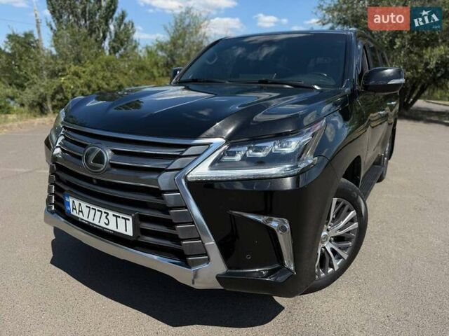 Чорний Лексус ЛХ, об'ємом двигуна 4.46 л та пробігом 399 тис. км за 48900 $, фото 9 на Automoto.ua