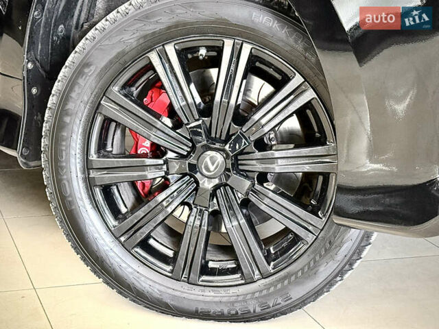 Чорний Лексус ЛХ, об'ємом двигуна 4.46 л та пробігом 206 тис. км за 66999 $, фото 10 на Automoto.ua