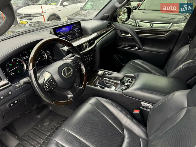 Черный Лексус ЛХ, объемом двигателя 4.5 л и пробегом 145 тыс. км за 62500 $, фото 9 на Automoto.ua
