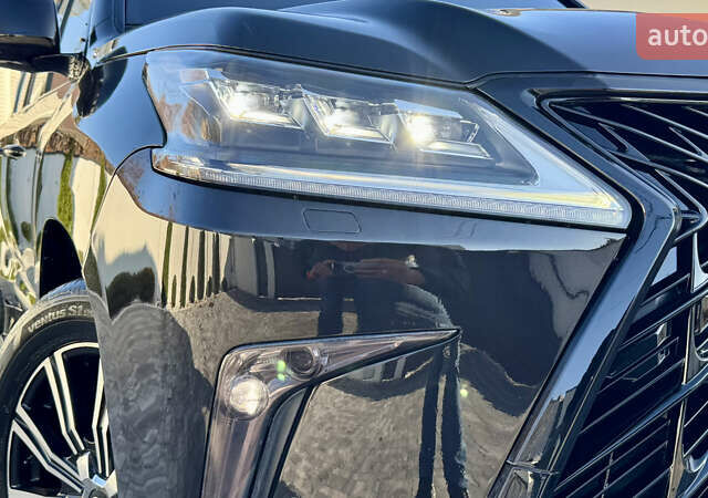 Черный Лексус ЛХ, объемом двигателя 4.46 л и пробегом 185 тыс. км за 67500 $, фото 29 на Automoto.ua