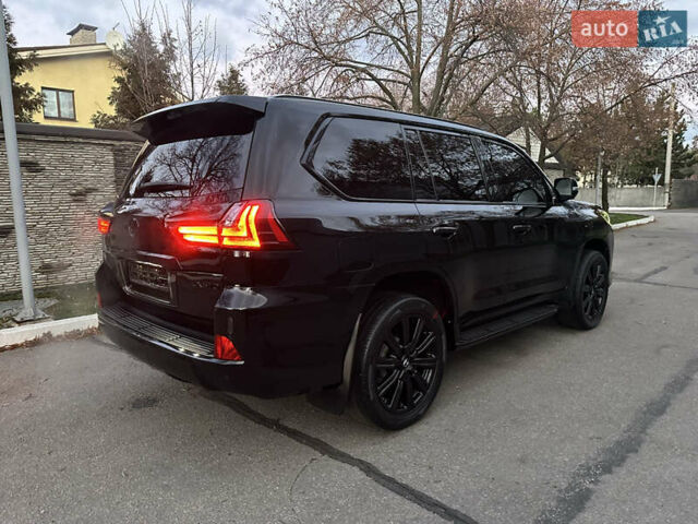 Черный Лексус ЛХ, объемом двигателя 5.66 л и пробегом 158 тыс. км за 69900 $, фото 77 на Automoto.ua