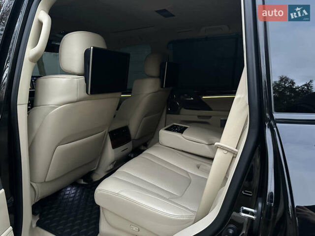 Черный Лексус ЛХ, объемом двигателя 5.66 л и пробегом 158 тыс. км за 69900 $, фото 62 на Automoto.ua
