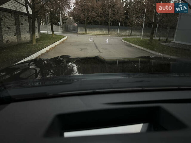 Черный Лексус ЛХ, объемом двигателя 5.66 л и пробегом 158 тыс. км за 69900 $, фото 66 на Automoto.ua