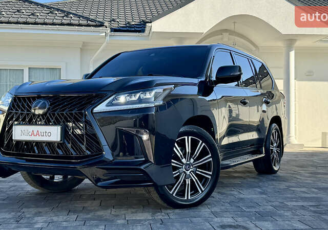 Черный Лексус ЛХ, объемом двигателя 4.46 л и пробегом 185 тыс. км за 67500 $, фото 2 на Automoto.ua