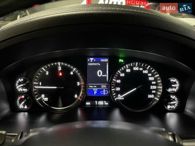 Лексус ЛХ 2018 у Львові на Automoto.ua Чорний Лексус ЛХ, об'ємом двигуна 4.46 л та пробігом 72 тис. км за 81700 $, фото 53 на Automoto.ua