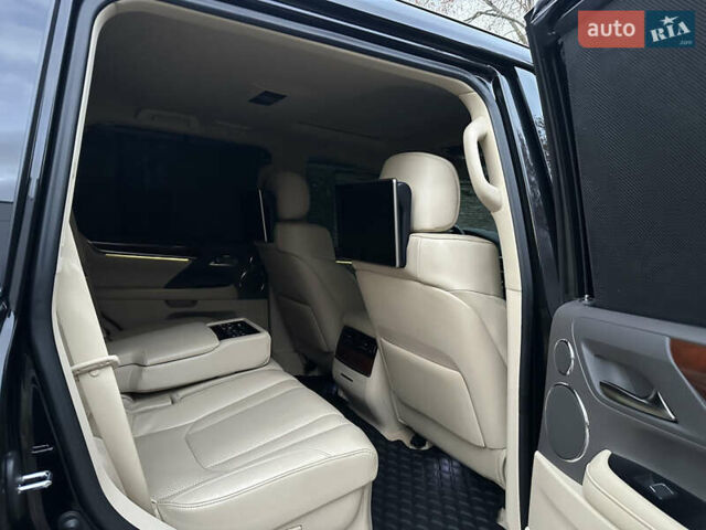Черный Лексус ЛХ, объемом двигателя 5.66 л и пробегом 158 тыс. км за 69900 $, фото 55 на Automoto.ua