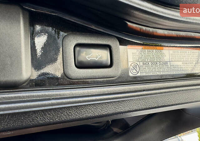 Черный Лексус ЛХ, объемом двигателя 4.46 л и пробегом 185 тыс. км за 67500 $, фото 116 на Automoto.ua