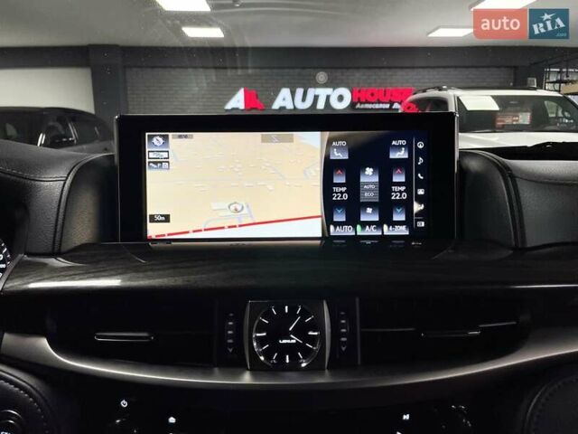 Лексус ЛХ 2018 у Львові на Automoto.ua Чорний Лексус ЛХ, об'ємом двигуна 4.46 л та пробігом 72 тис. км за 81700 $, фото 57 на Automoto.ua