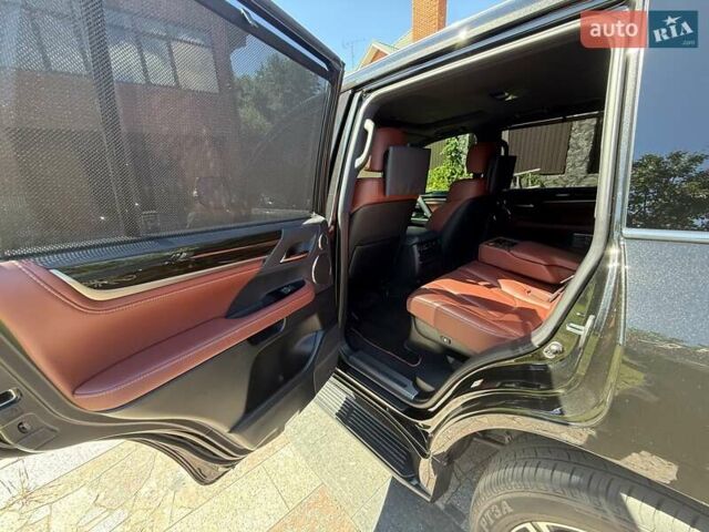 Чорний Лексус ЛХ, об'ємом двигуна 5.66 л та пробігом 53 тис. км за 95000 $, фото 10 на Automoto.ua