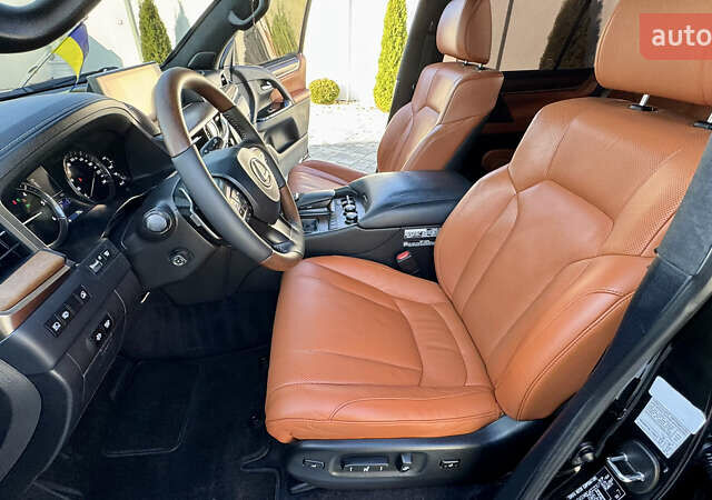 Черный Лексус ЛХ, объемом двигателя 4.46 л и пробегом 185 тыс. км за 67500 $, фото 54 на Automoto.ua