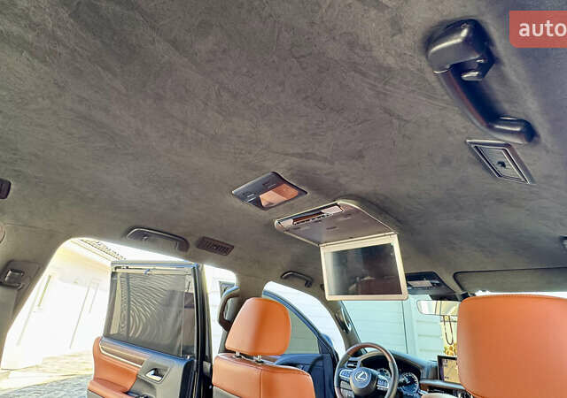 Черный Лексус ЛХ, объемом двигателя 4.46 л и пробегом 185 тыс. км за 67500 $, фото 90 на Automoto.ua